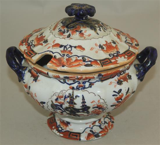 A Masons Ironstone sixty one piece dinner service, c.1840, 18.5cm